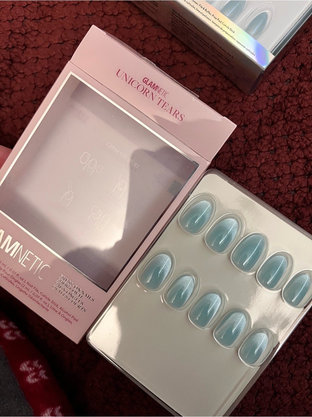 9 press on nails sets + tower 28 spray - Picture 7 of 11